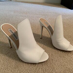 Steve Madden High-Vamp Sinful Pump